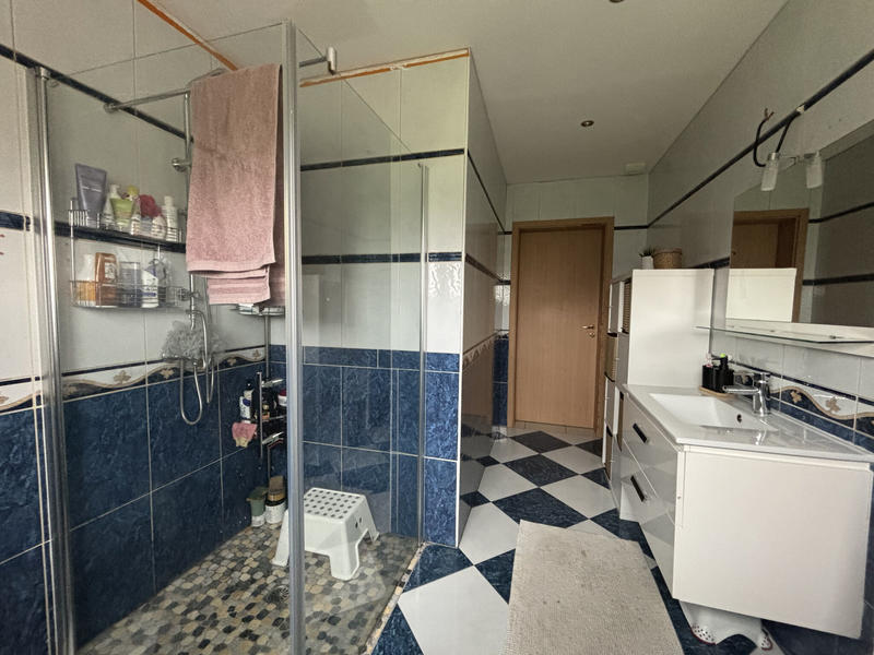 Maison - 182 m² - 7 pièces