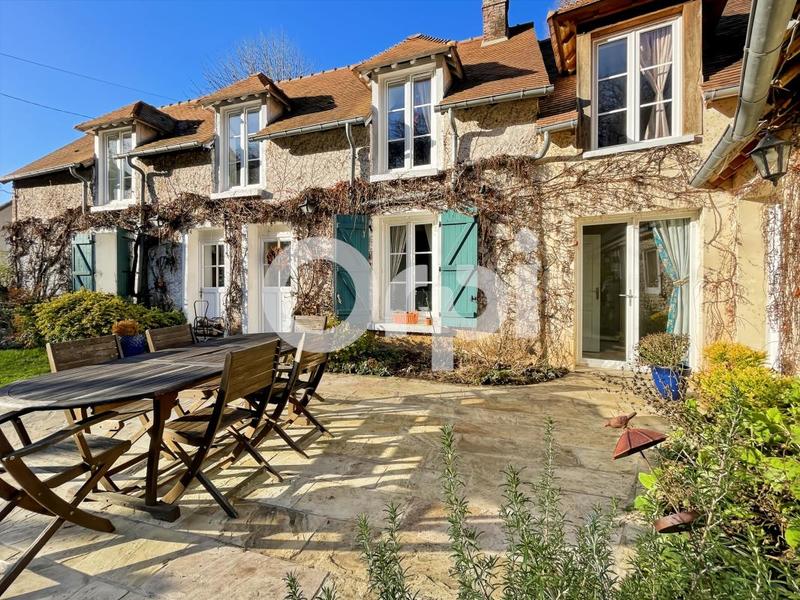 Maison - 175 m² - 8 pièces