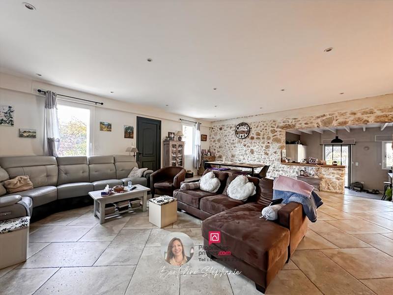 Maison - 180 m² - 4 pièces