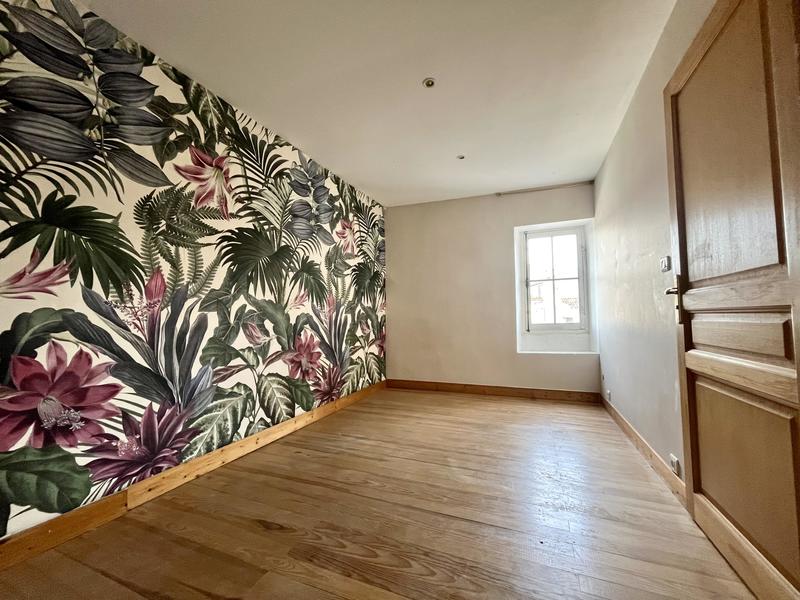 Maison - 177 m² - 7 pièces