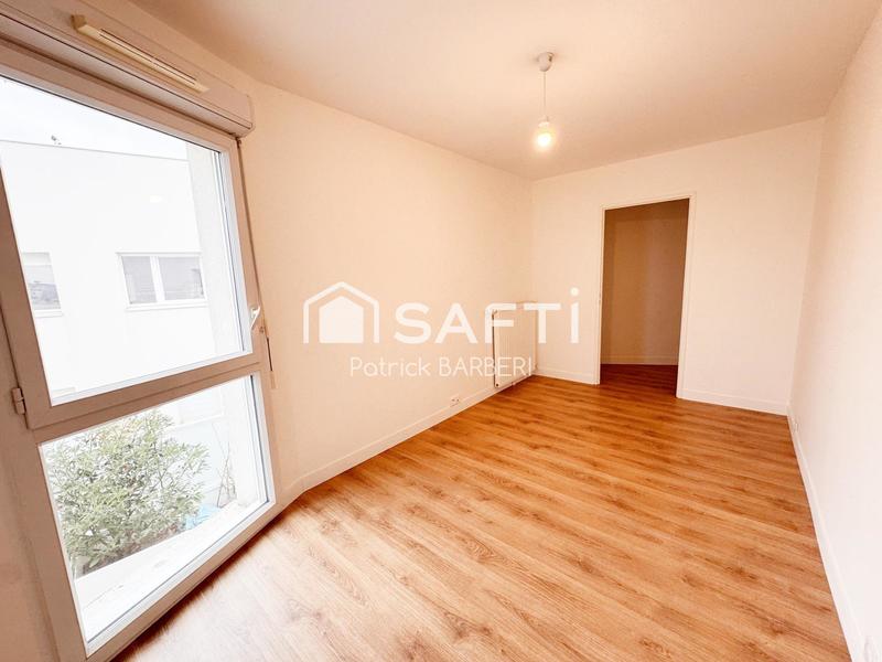 Appartement - 85 m² - 5 pièces