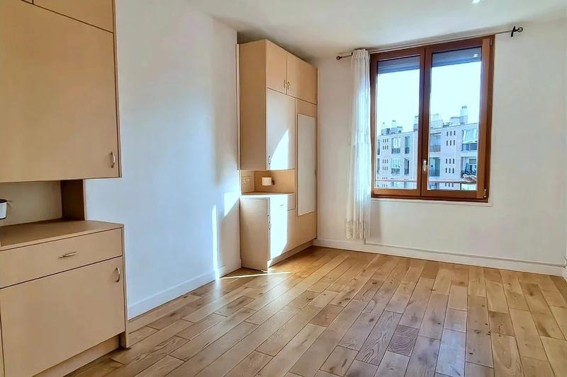 Appartement - 89 m² - 4 pièces