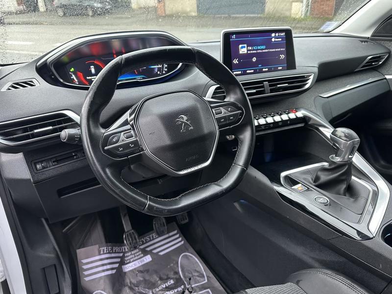 Peugeot 5008 Allure 1.5 BlueHDI 130 Bvm6