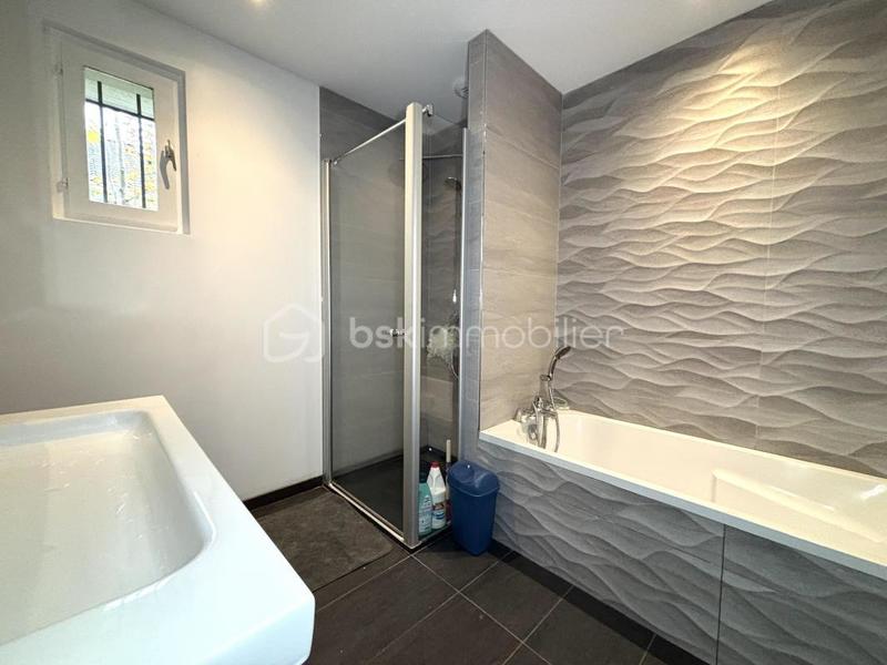 Maison - 128 m² - 5 pièces