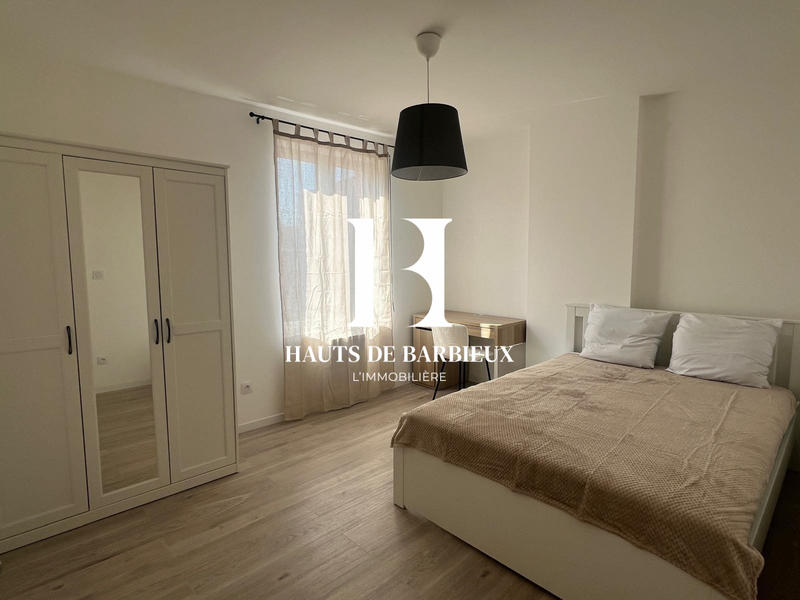 Maison - 154 m² - 10 pièces