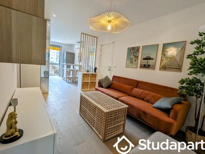 Chambre - 11 m² - 1 pièce