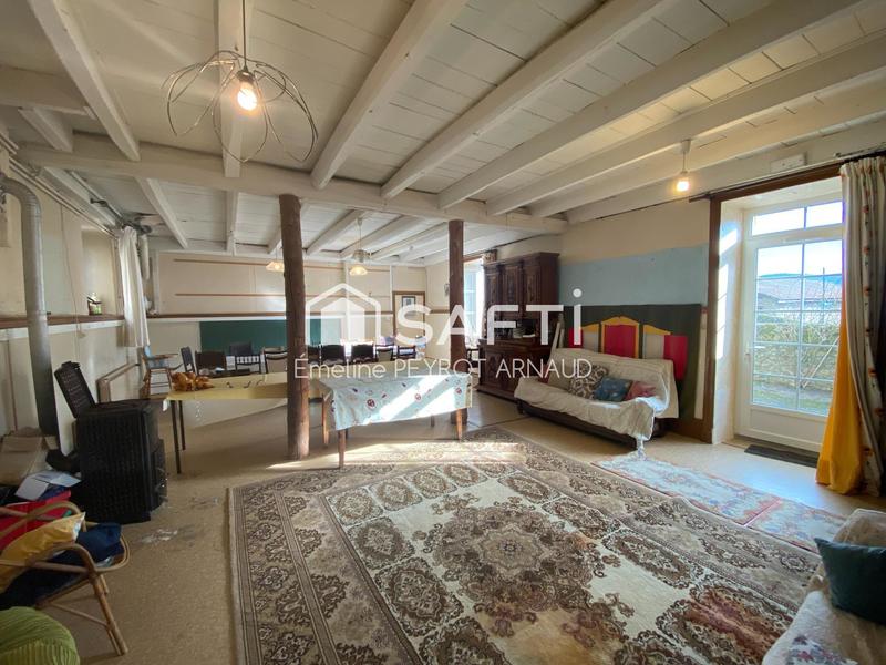 Maison - 237 m² - 10 pièces