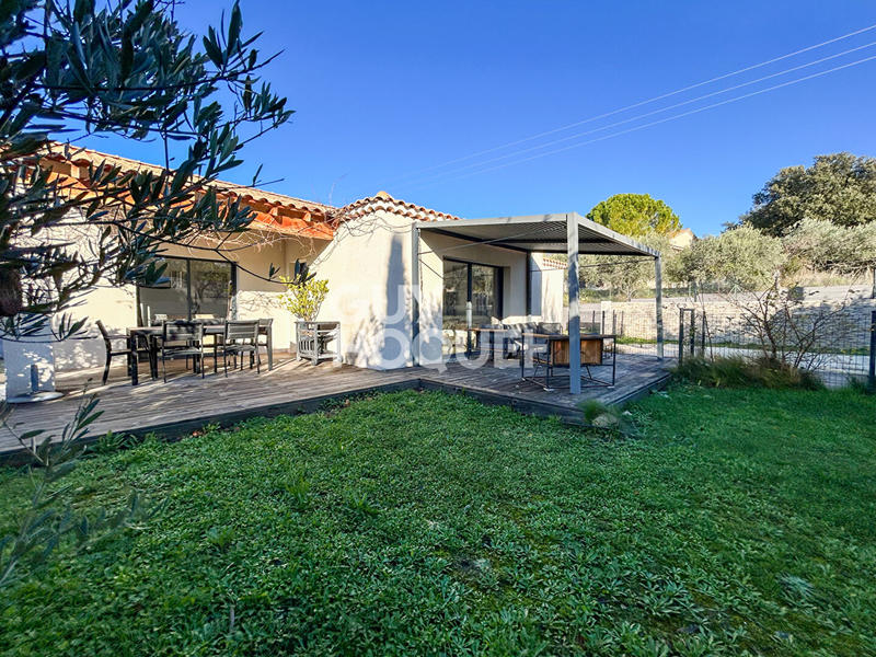 Maison - 107 m² - 4 pièces