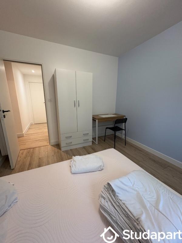 Chambre - 9 m² - 1 pièce