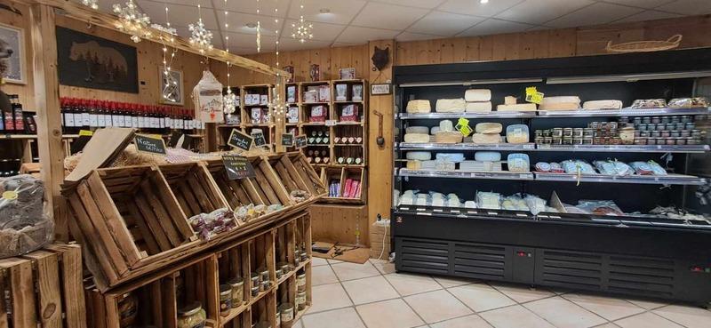 Local commercial - 113 m² - 2 pièces