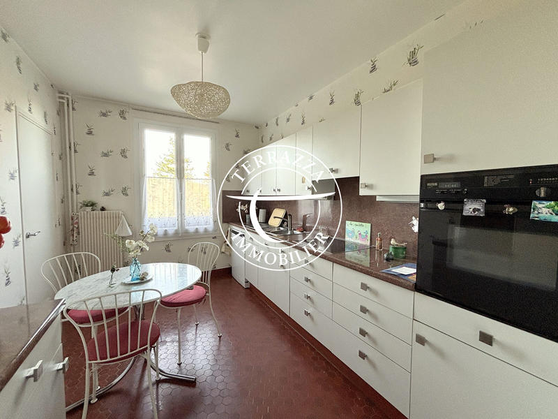 Appartement - 137 m² - 5 pièces