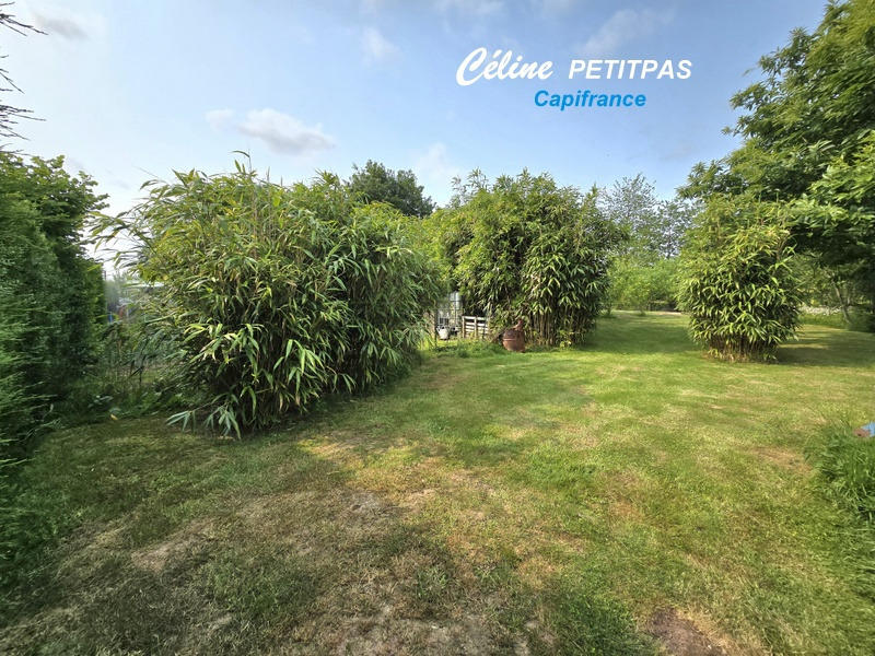 Terrain constructible - 1 240 m²