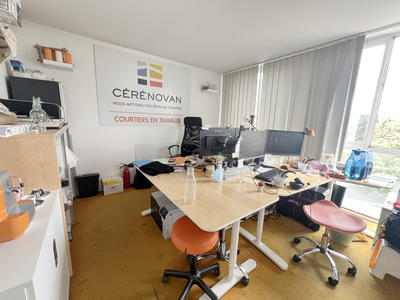 Bureau - 27 m² - 2 pièces