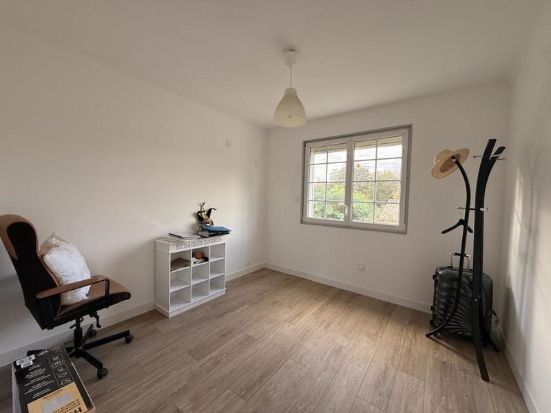 Maison - 181 m² - 8 pièces