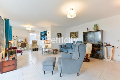 Appartement - 82 m² - 4 pièces