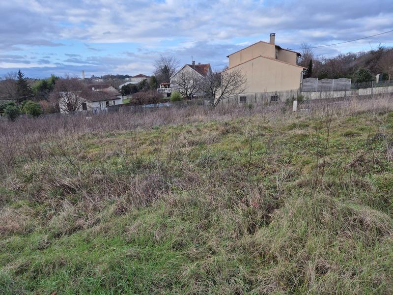 Terrain constructible - 1 199 m²