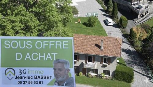 Villa - 100 m² - 5 pièces