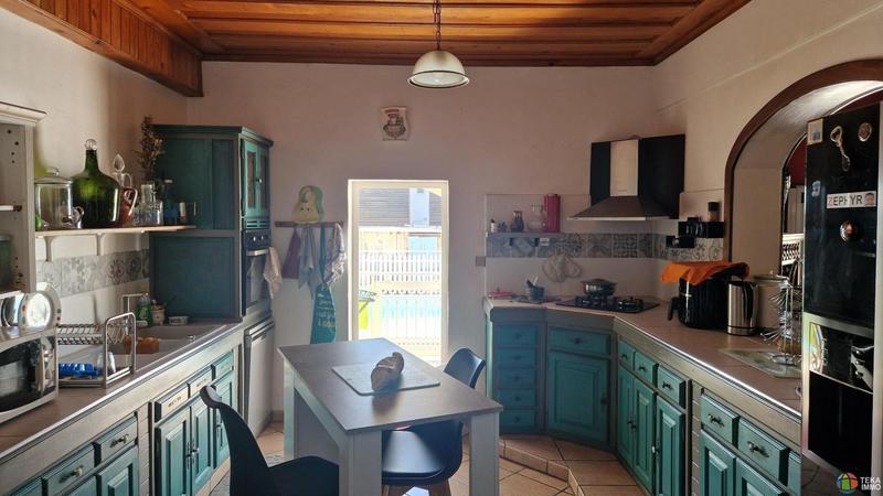 Maison - 186 m² - 6 pièces