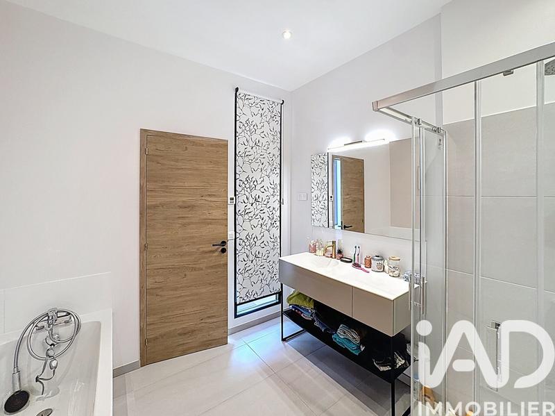 Maison - 161 m² - 5 pièces