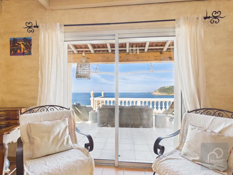 Villa - 204 m² - 6 pièces