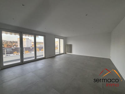 Appartement - 90 m² - 4 pièces