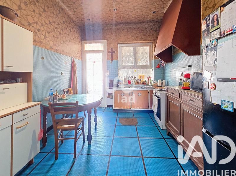 Maison - 700 m² - 8 pièces