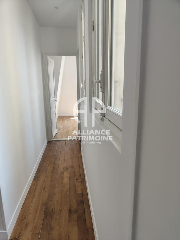 Appartement - 175 m² - 6 pièces