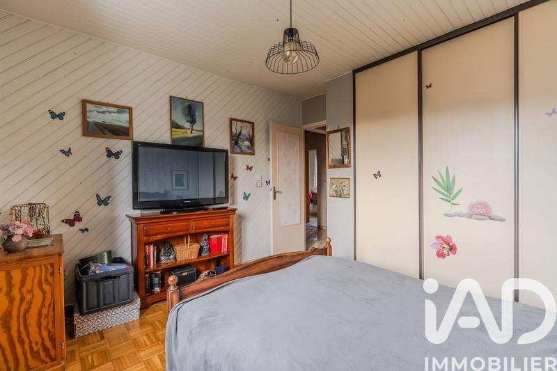 Maison - 99 m² - 5 pièces