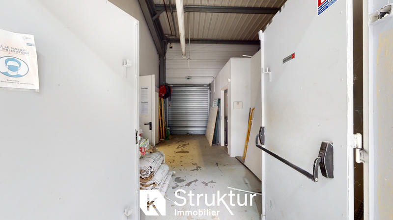 Local commercial - 472 m²