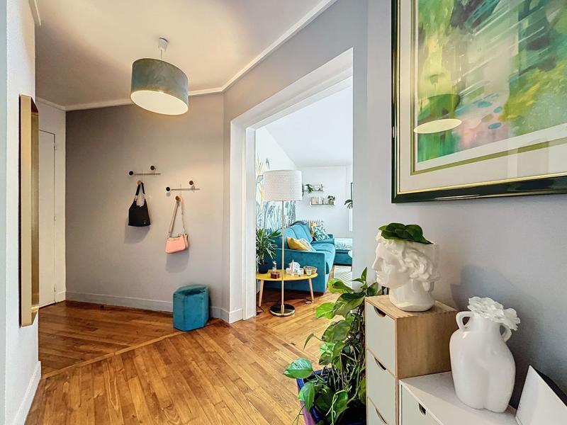 Appartement - 80 m² - 4 pièces