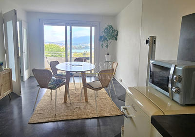 Appartement - 66 m² - 2 pièces