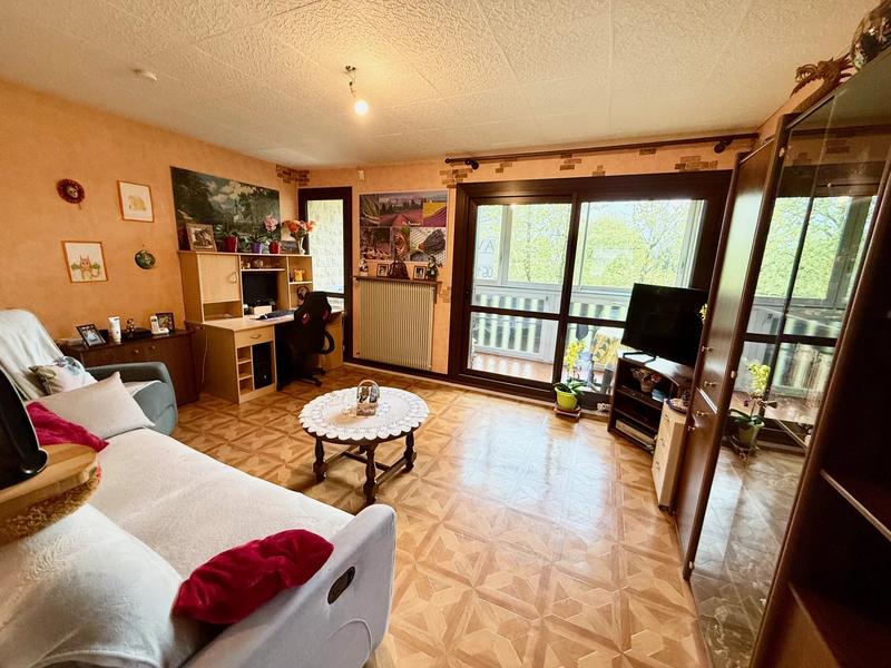 Appartement - 93 m² - 5 pièces