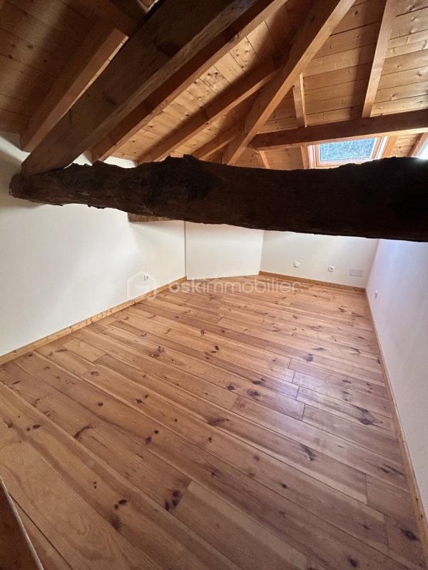 Moulin - 276 m² - 11 pièces