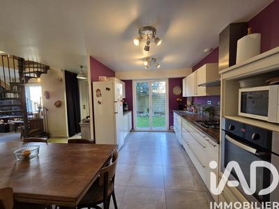 Maison - 150 m² - 6 pièces