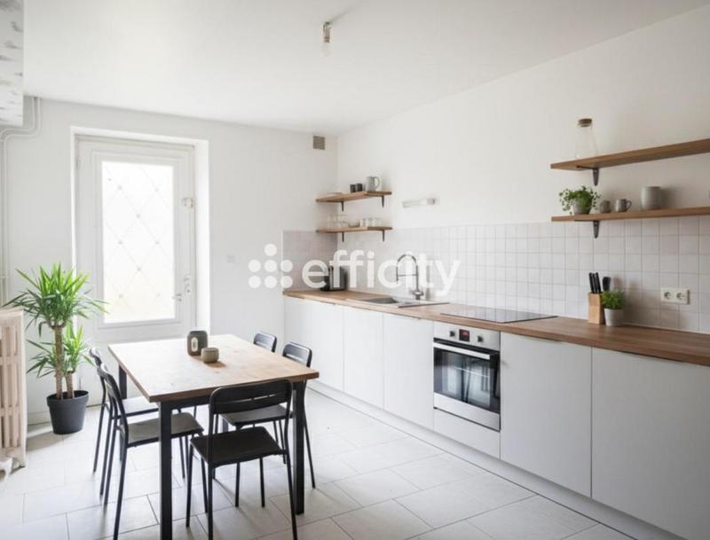 Maison - 153 m² - 9 pièces