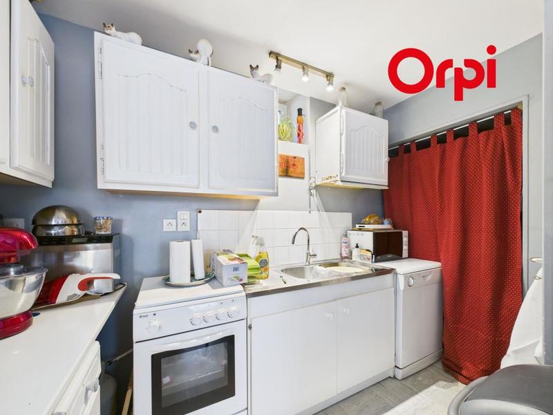 Immeuble - 210 m² - 12 pièces