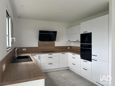 Maison - 149 m² - 6 pièces