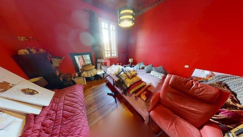 Demeure - 200 m² - 10 pièces