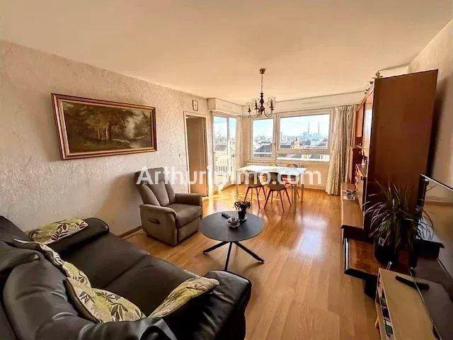 Appartement - 80 m² - 4 pièces