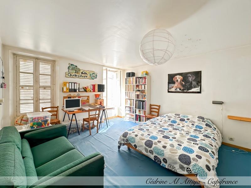 Maison de ville - 211 m² - 6 pièces