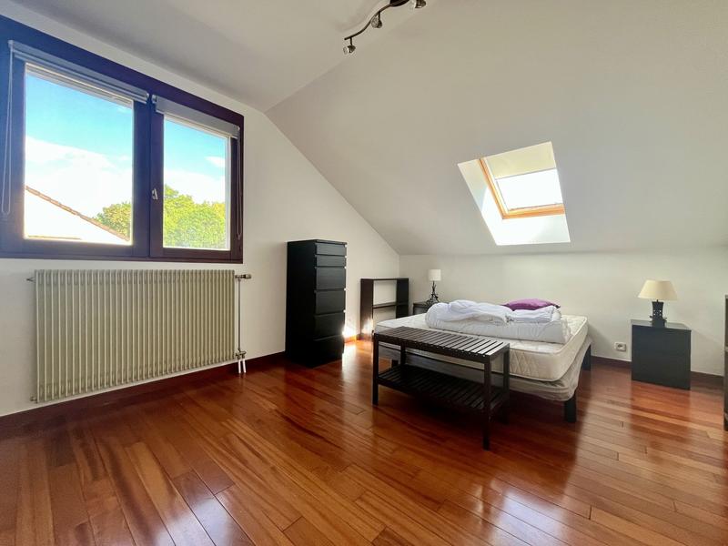 Appartement - 100 m² - 4 pièces