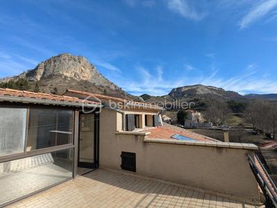 Maison de village - 80 m² - 5 pièces