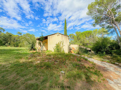 Maison - 450 m² - 5 pièces