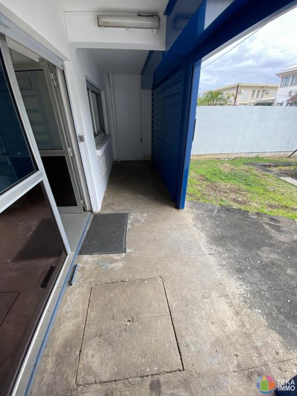 Local commercial - 44 m² - 2 pièces