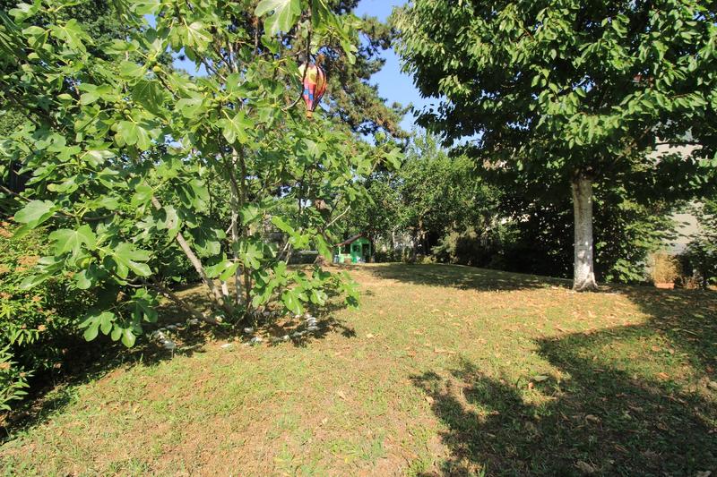 Maison - 201 m² - 10 pièces