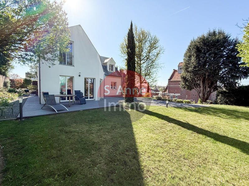 Maison - 160 m² - 6 pièces