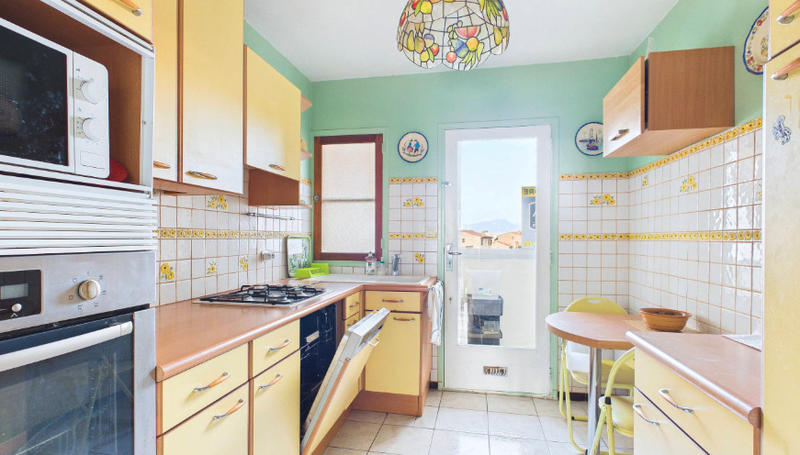 Appartement - 80 m² - 4 pièces