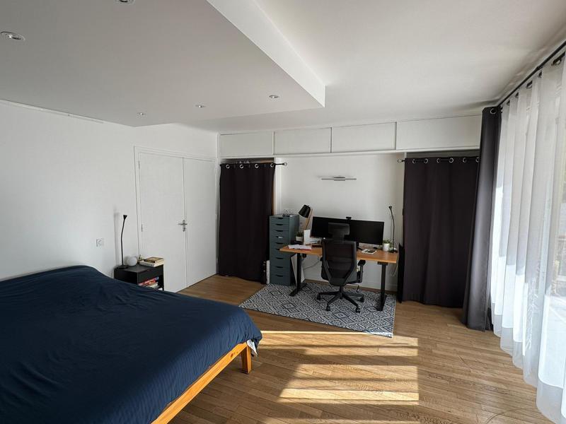 Appartement - 146 m² - 8 pièces