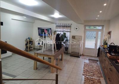 Maison - 110 m² - 4 pièces