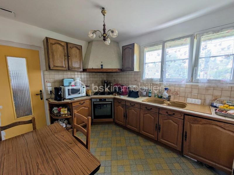 Maison traditionnelle - 96 m² - 6 pièces